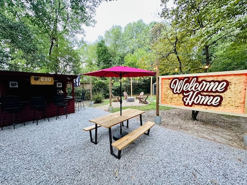 CB90 Club: Golf Cart, Mini Golf, Grills & Fire Pit