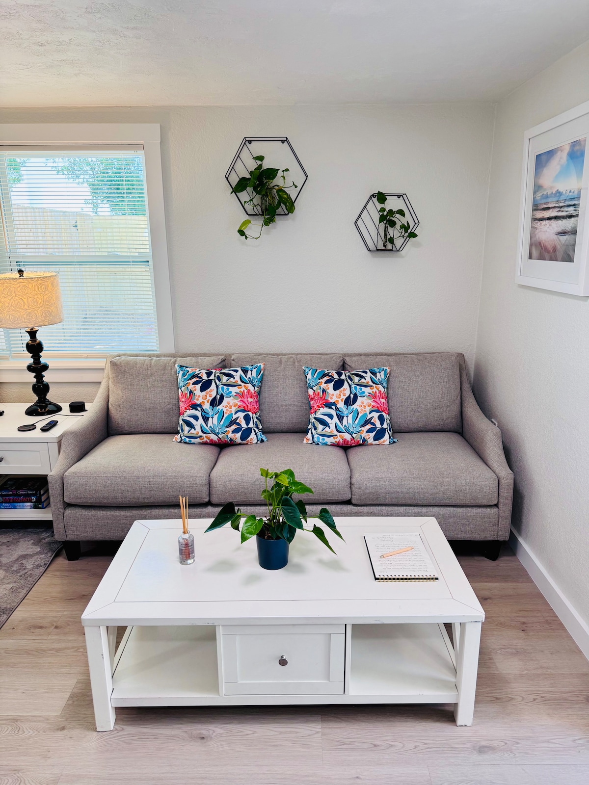 Successful Airbnb property: Ocean Breeze Retreat 6min to Siesta BEACH! in Gulf Gate