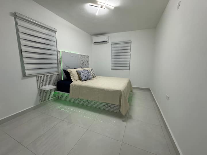 Брачен кревет (широк 150-179 см 