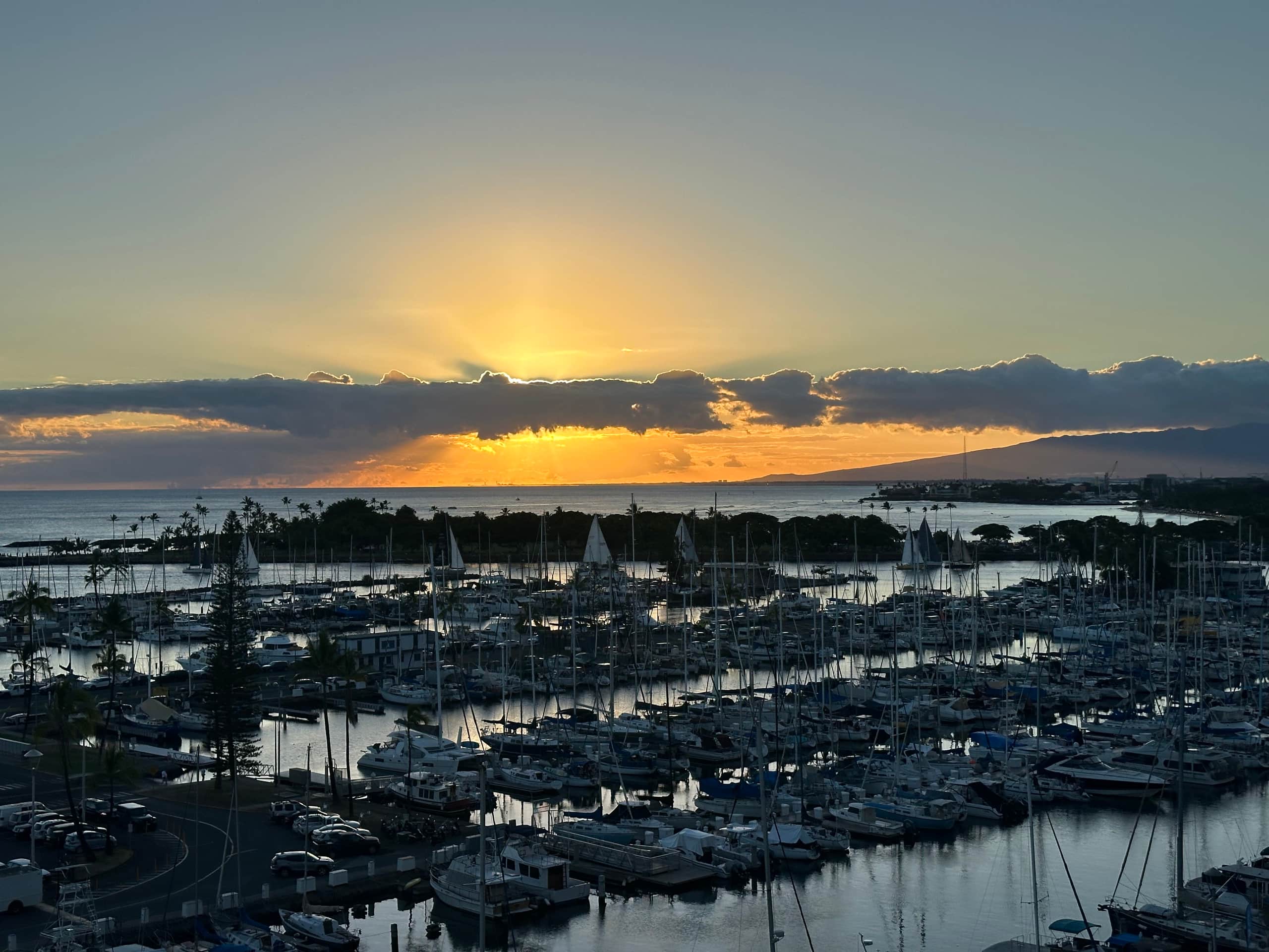 Condo in Honolulu · ★4.72 · 1 bedroom · 2 beds · 1 private bath - Image 34