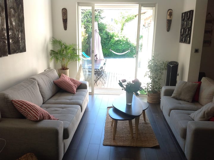 Jolie Maison Avec Piscine - Marseille