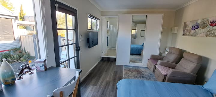 Kookaburra Studio (Faraday) - Castlemaine