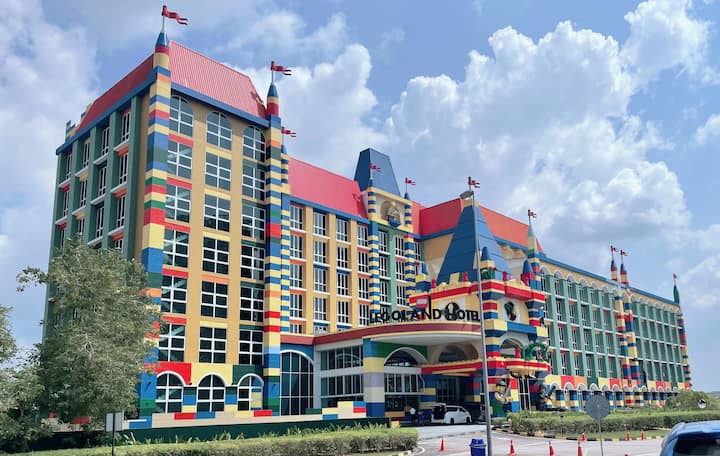 3Room Legoland medini Netflix Member WiFi Beach Pool Singapore Gate 10min Apartments for Rent in Iskandar Puteri Johor Malaysia Airbnb