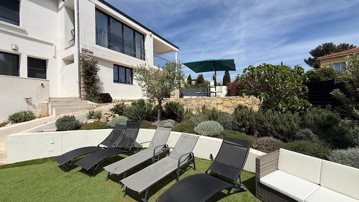 Villa 5* Piscine Chauffée, Pétanque & Plage à 850m - Sanary-sur-Mer