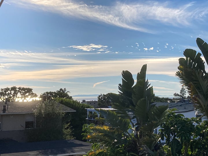 Corona Del Mar Beach Condo - Newport Beach, CA