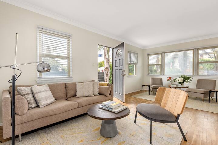 Venice Bungalow in a Palm Forest