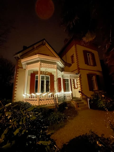 Charm, comfort and tranquility 200m from the ocean