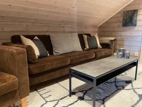 Top Airbnb: Cozy cabin on the high mountain with great views in Flå