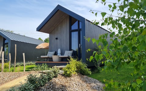 Luxury Tinyhouse with private hot tub