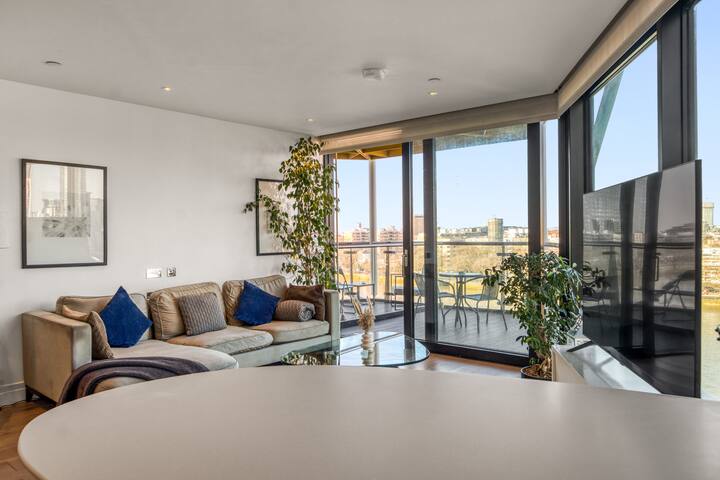 Battersea Power Station | River View | 2BR 2BA gallery image 2