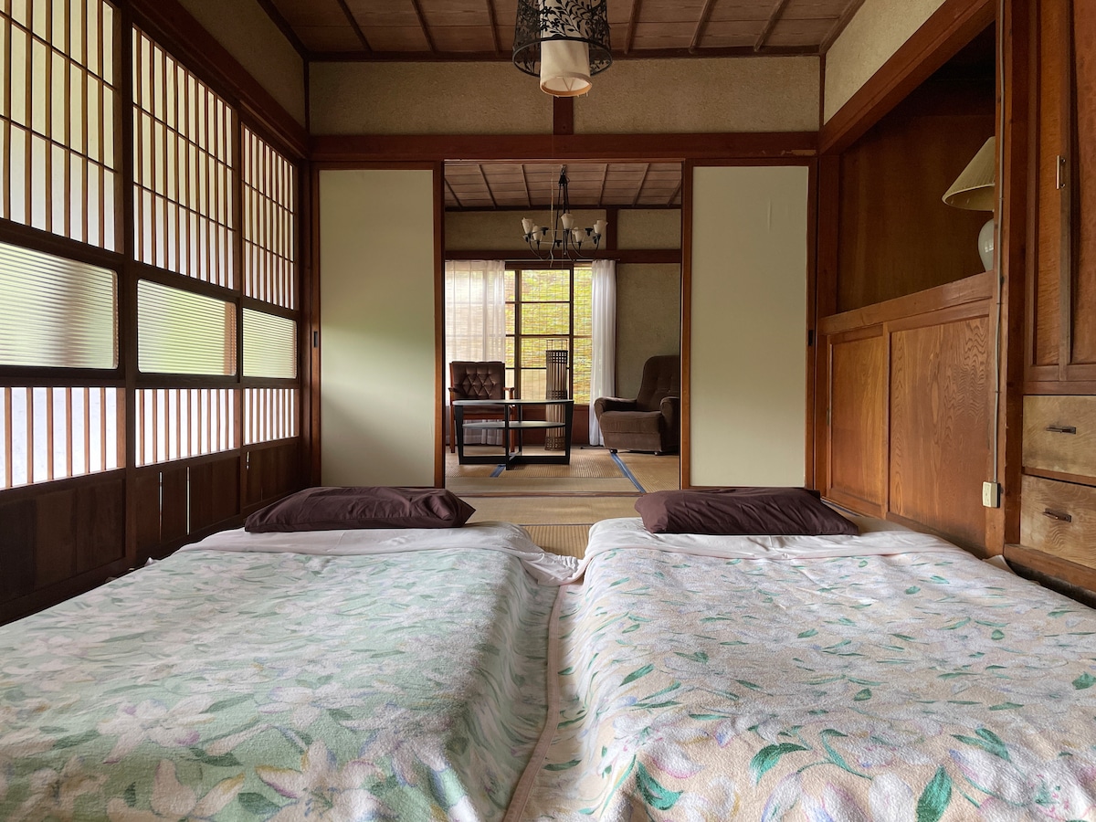 غرفة النوم 2