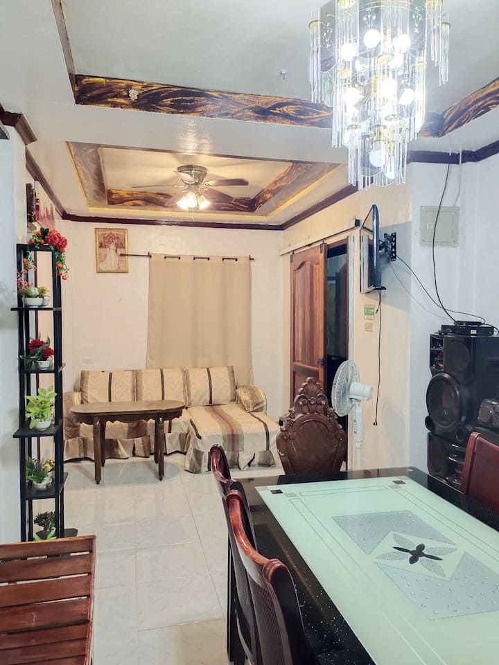 Albert's Place - Ormoc