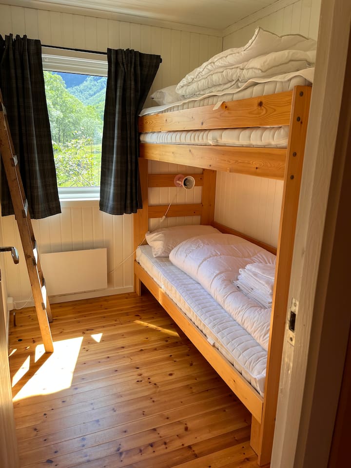 Underkøyen kan trekkes ut til dobbeltseng