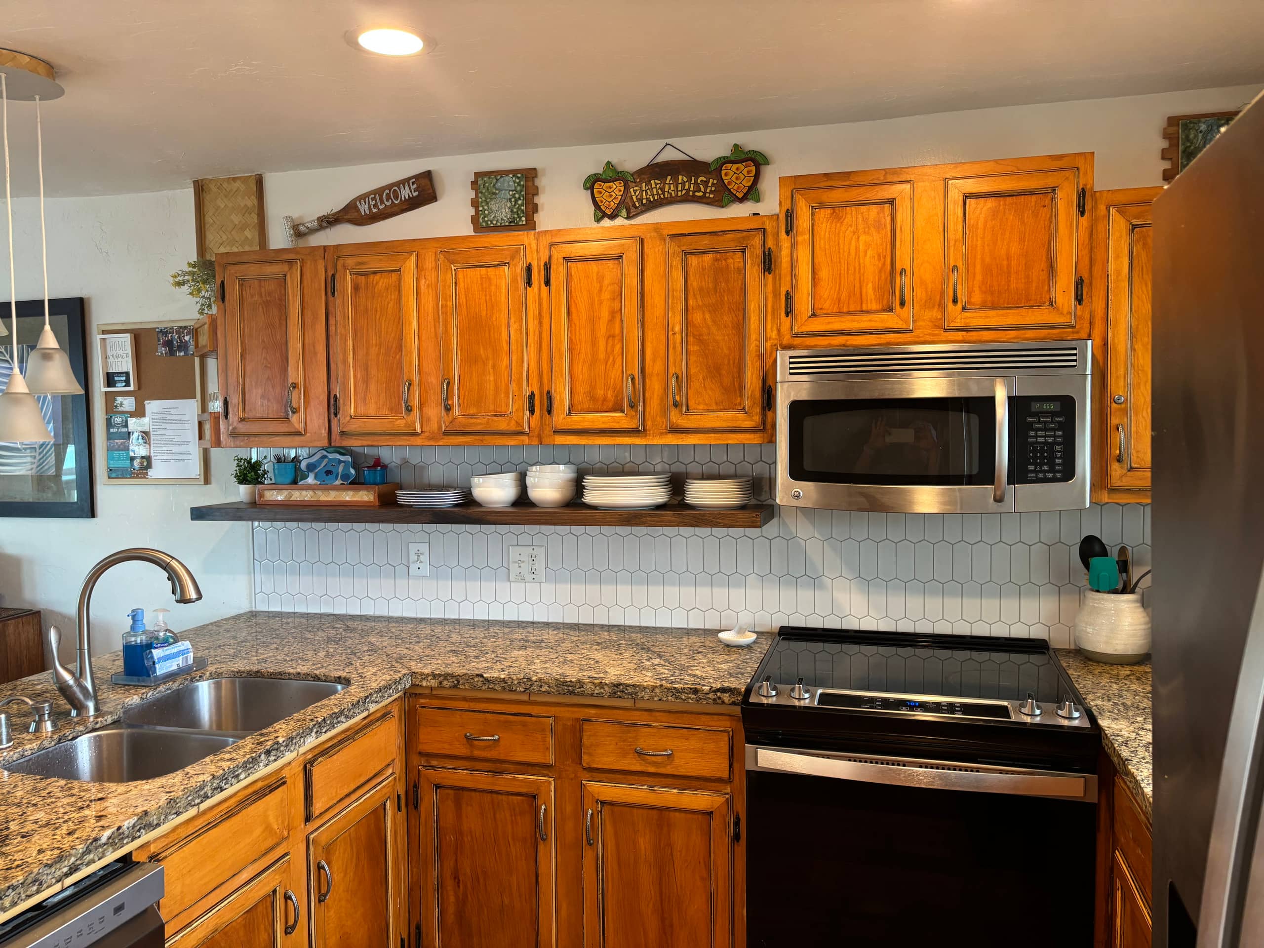 Condo in Kailua-Kona · ★4.88 · 2 bedrooms · 3 beds · 2 private baths - Image 1
