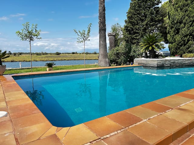 Alojamiento Completo Roses