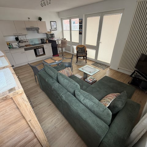 Holiday Apartment w/ Direct Lake Müritzsee Access