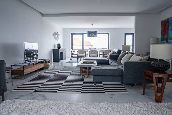 Ericeira Ocean View Villa gallery image 3