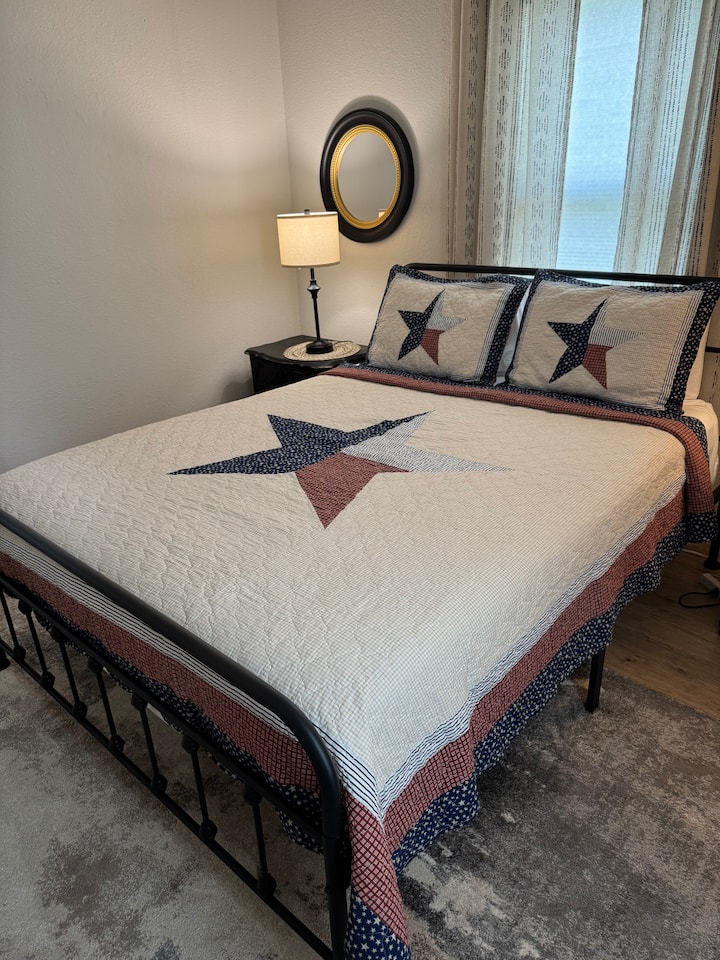 غرفة النوم 1