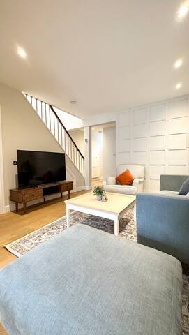 Most Central Location in London gallery image 2