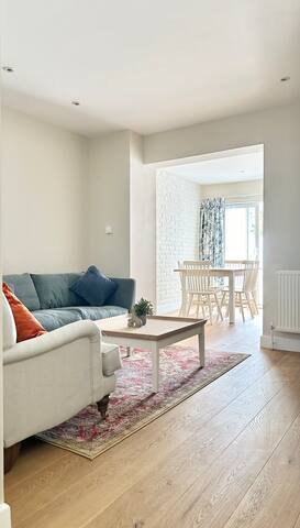 Most Central Location in London gallery image 5