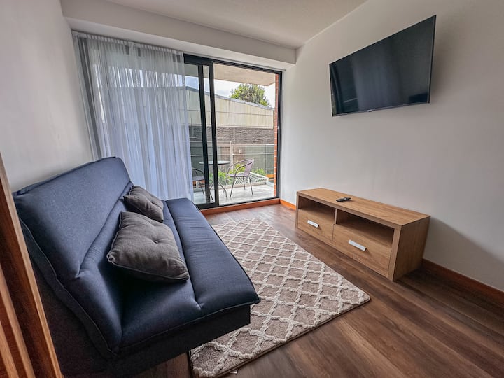 Encantador Apartamento Con Piscina Climatizada - San Pedro Sacatepéquez