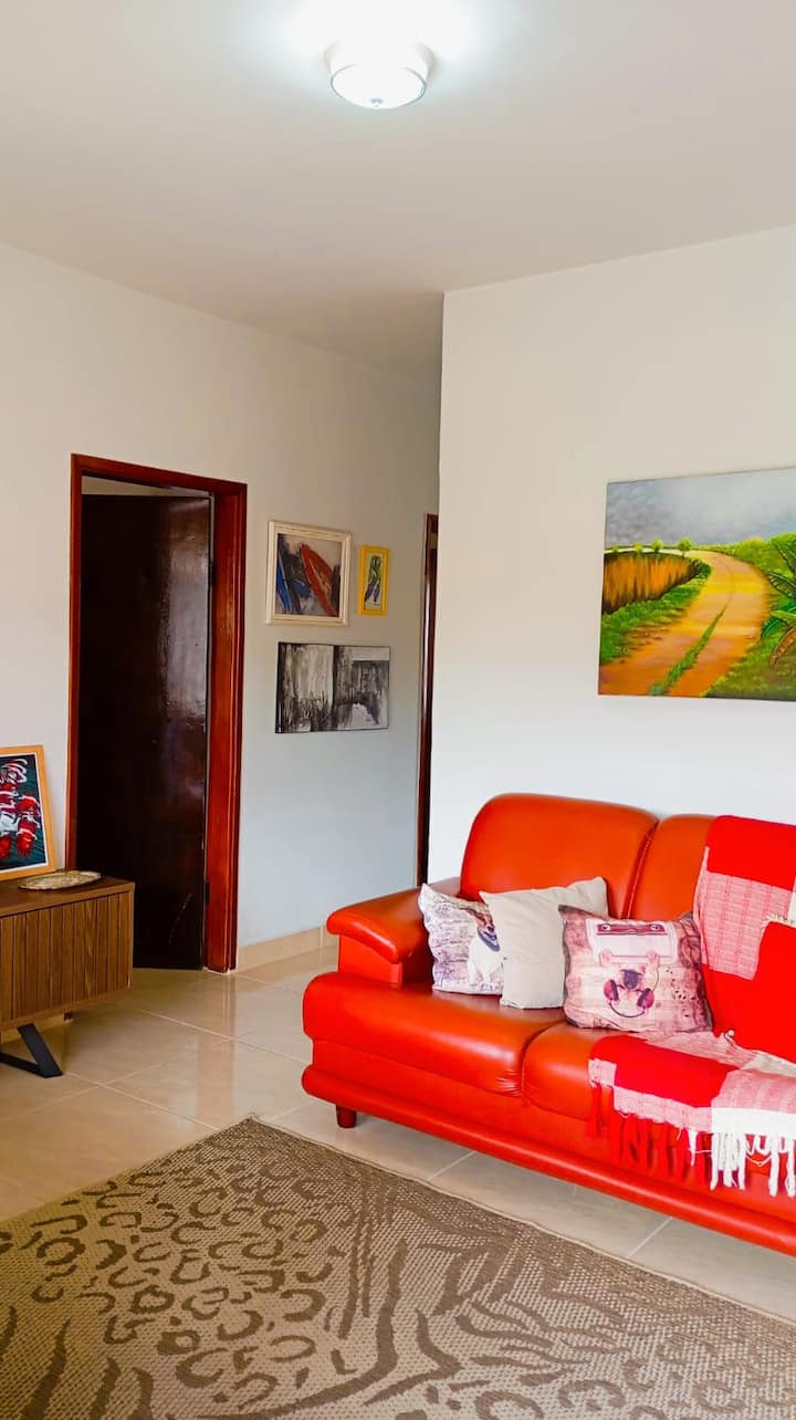 Casa Completa Em Bairro Tranquilo - Pouso Alegre