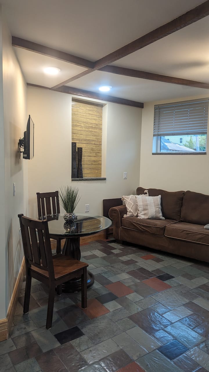 Apartment Near The Wynn Hospital - Utica, NY