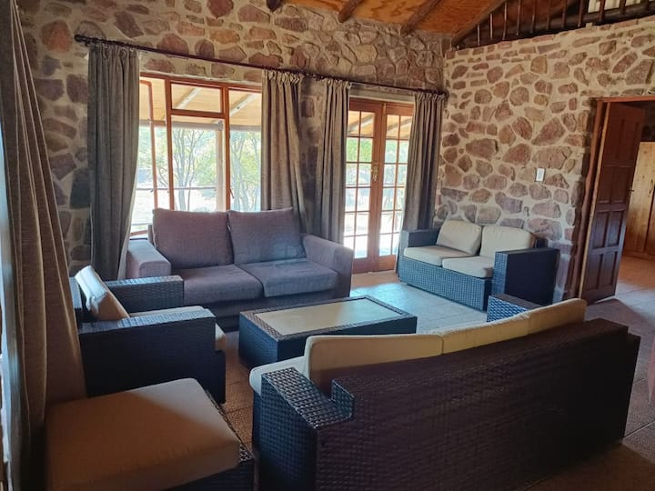 2 Bedroom Bush Cottage - Bela-Bela