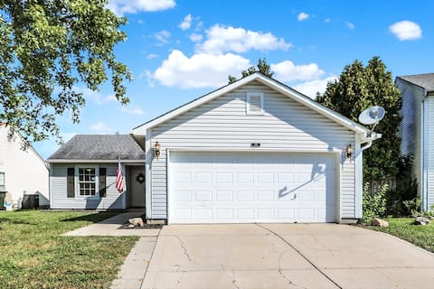 Brownsburg B&B - 3(King)Bed 2Full Bath Home!