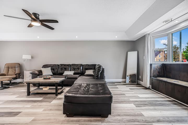 Modern Oasis In Beach Town - Port Elgin