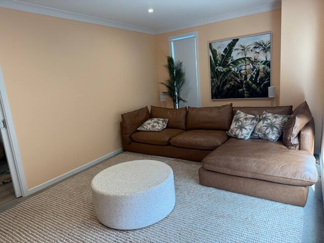 5BR Poolside Getaway Near Beach gallery image 5