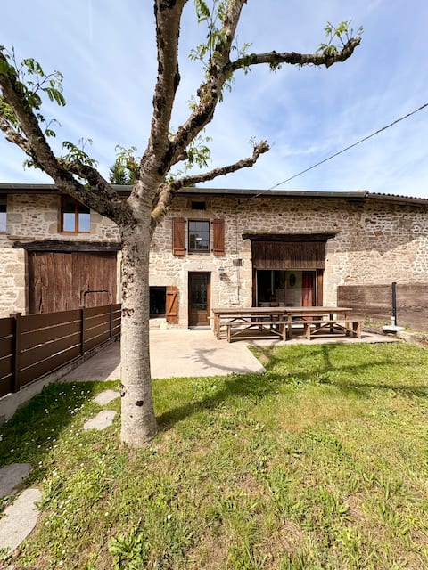 Gîte de Friaudour - 200m from Lac de St Pardoux