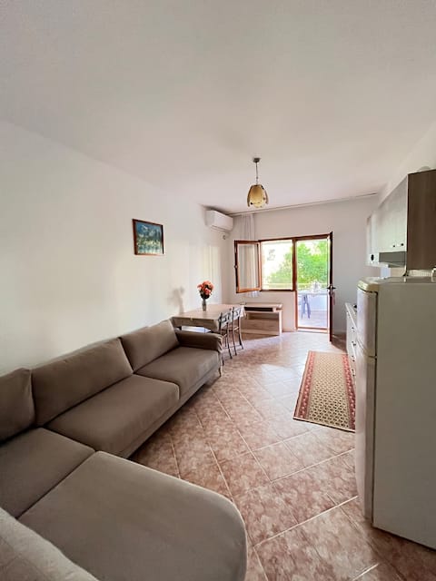 Popular Airbnb listing: Beach apartment Miky in Bashkia Durrës