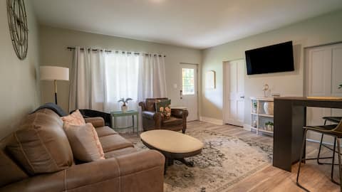 Peka-Crib Unit #2 in Downtown Whitehall