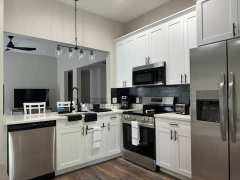 Cozy Tampa Home | Prime location | Pet Friendly