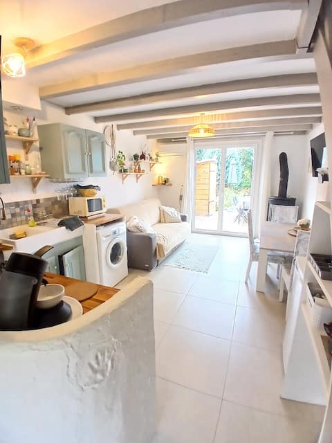 Charming Quiet Maisonette