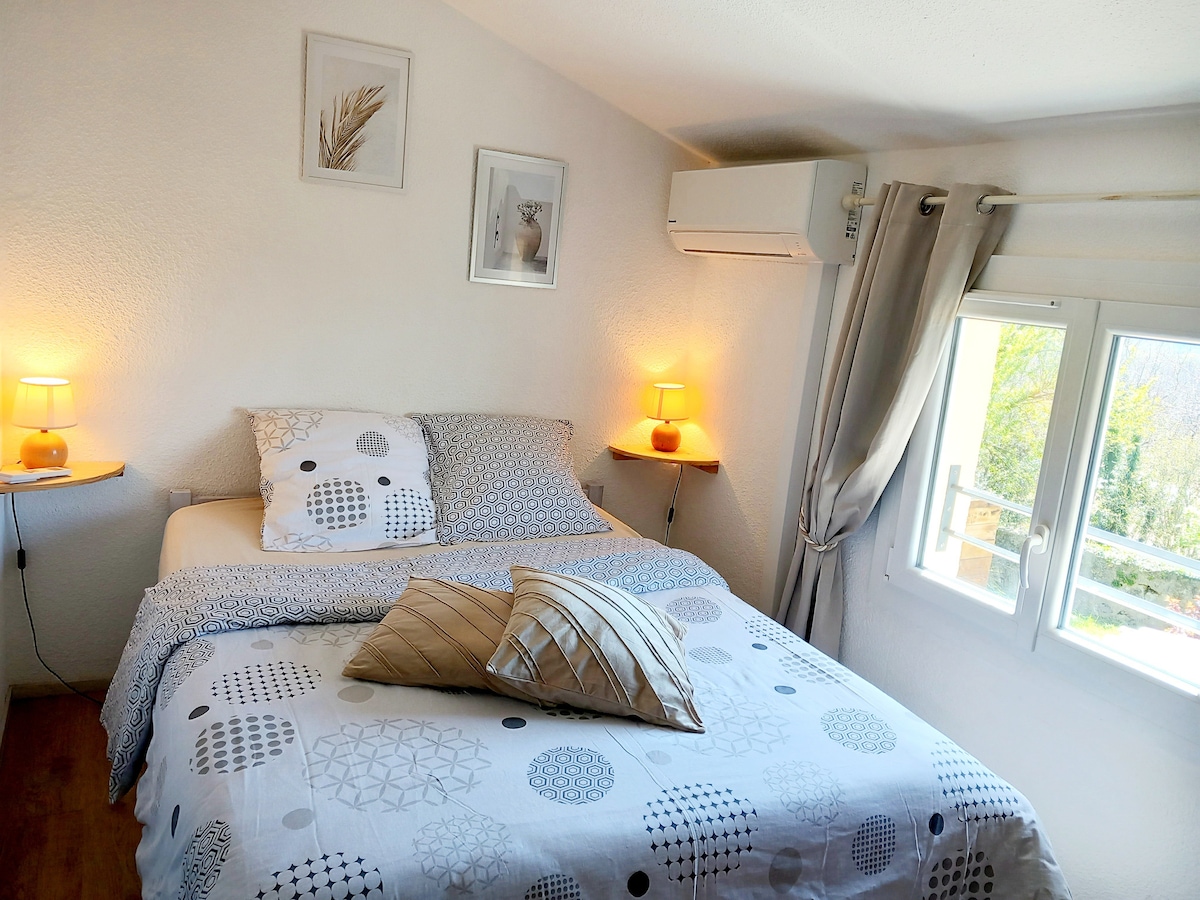 საძინებელი 1