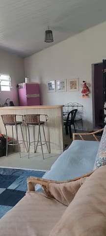 Entire home with 1 bedrooms in Peruíbe - Casa aconchegante c gar e ar cond em Peruíbe SP