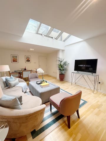 Central Loft, 2 bed/2bath. Close to everything!