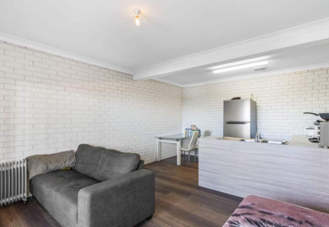 Successful Airbnb property: 1 bedroom self-contained unit in Wamberal