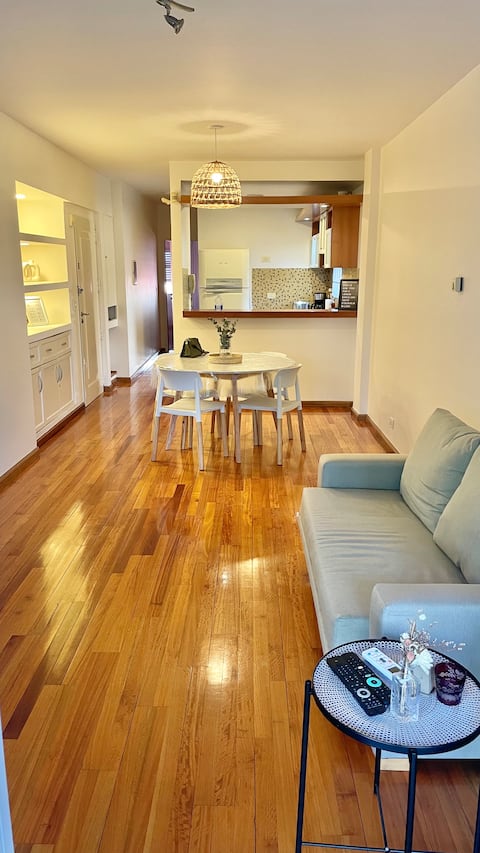 Popular Airbnb listing: Spacious and beautiful apartment on a main avenue in Comuna 6