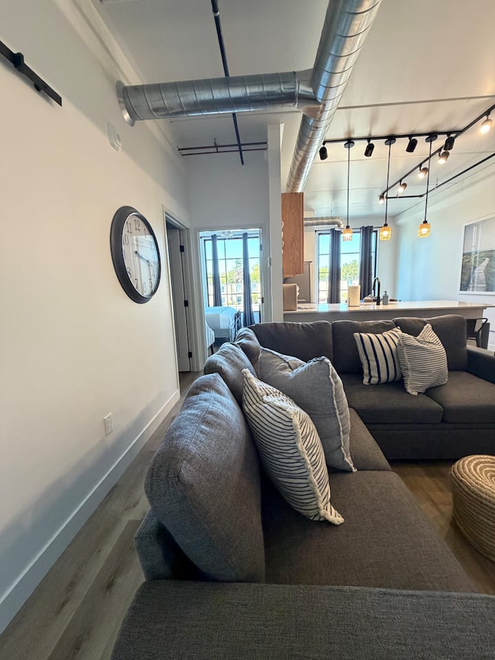 Tc Coastal Condo - Traverse City, MI