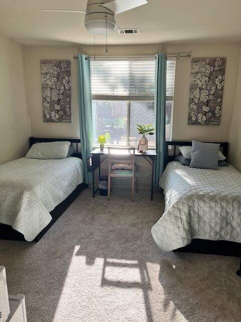 Brentwood Retreat-Private Room& Private Entrance