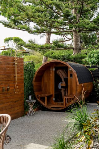 Frederick Lane • Beach • Private Sauna & Gym