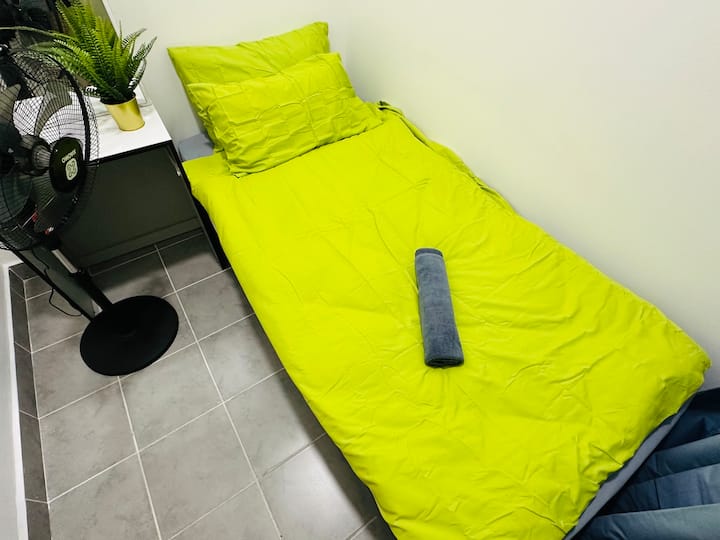 საძინებელი 4