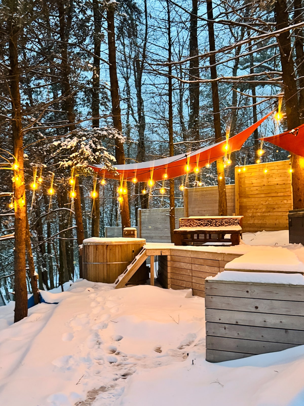 Design Cabin in Catskills | Hot Tub + Sauna+ Pizza - Cabins for