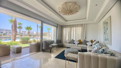 Luxurious 4 Bedrooms - Ritz Carlton