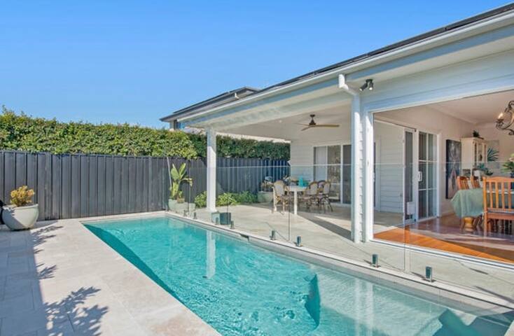 Summer Chic gallery image 2