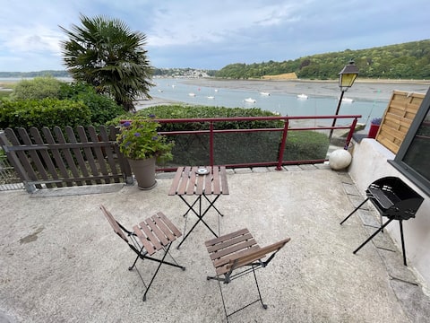 Beachfront apartment