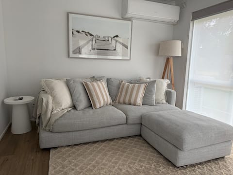 Popular Airbnb listing: Cozy Winter Escape close to Hot Springs & Wineries in Capel Sound